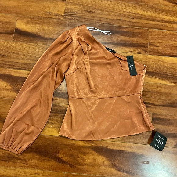 NEW Lulus Meet Me at Happy Hour Marsala Satin One-Shoulder Long Sleeve Top Small - Picture 4 of 6